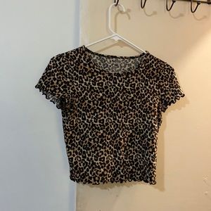 Women’s small shirt.